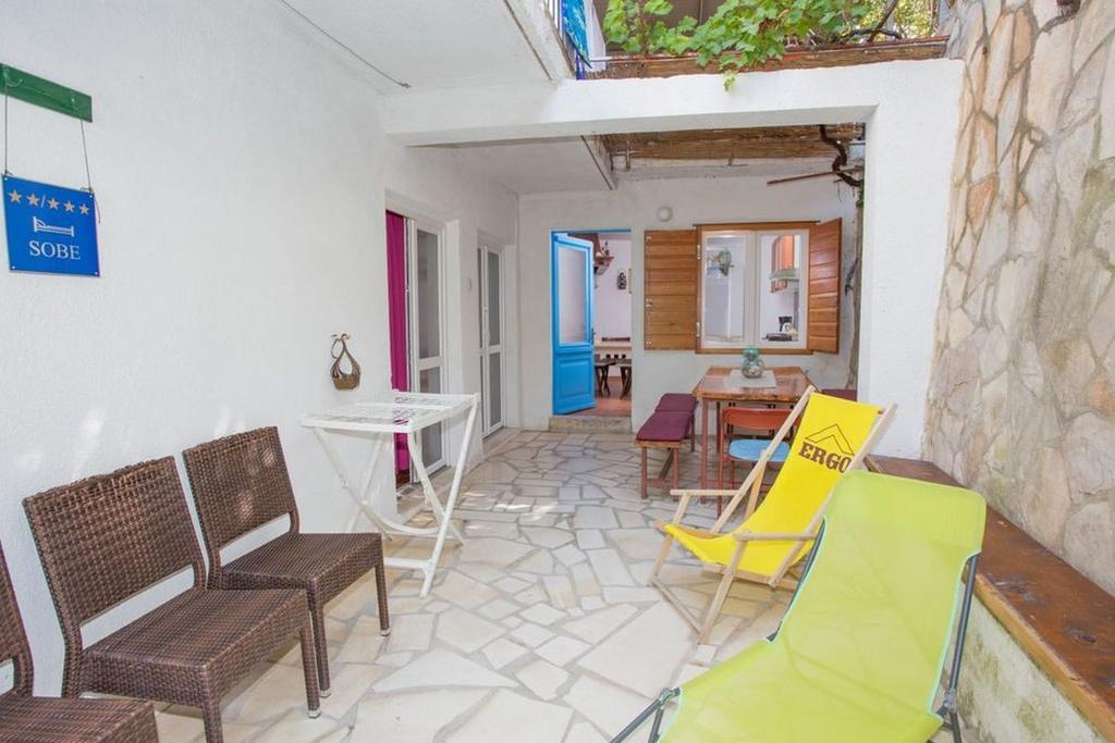 Apartament Robinson Erina Zarače Zewnętrze zdjęcie